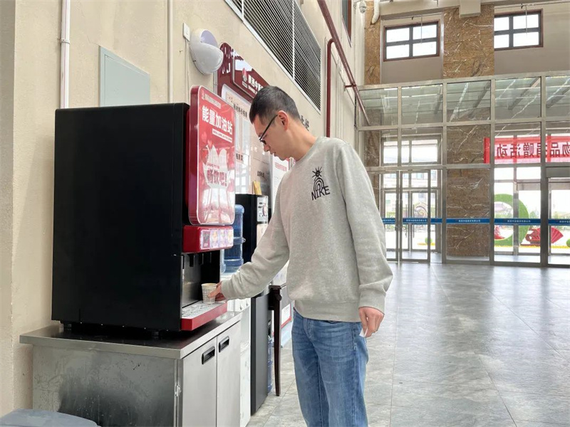 151686788822348489.jpg 中能公司:主題教育以“四勤”提“六效”.jpg