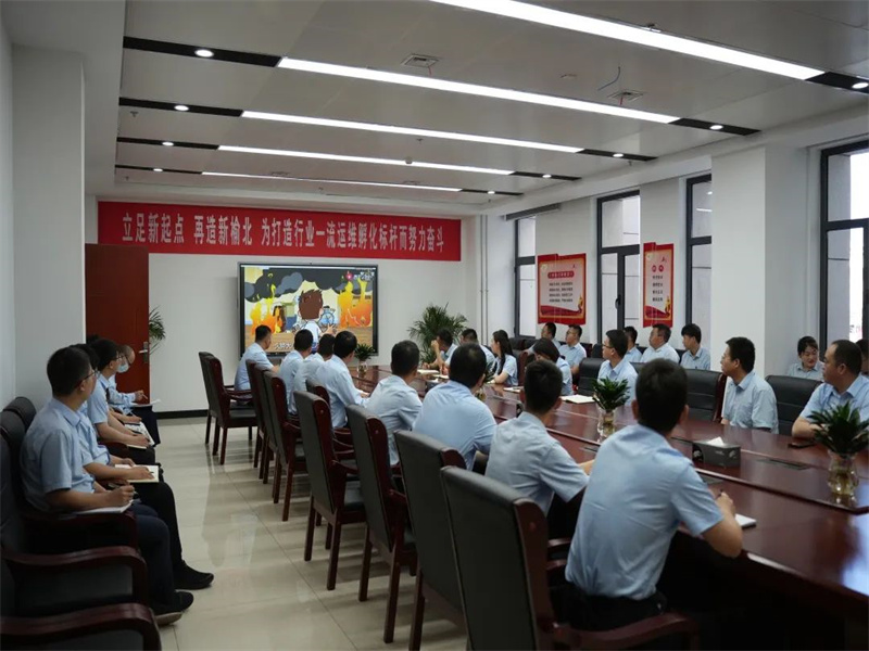 161686924745880096.jpg 公司所屬各單位舉辦安全生產(chǎn)宣傳咨詢?nèi)栈顒樱?).jpg