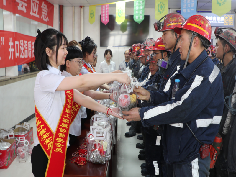 231687499920307322.png 640.png