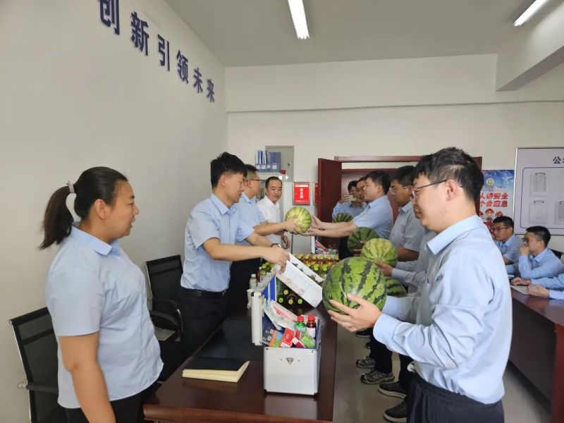 231687499933957322.jpg 640 (5).jpg