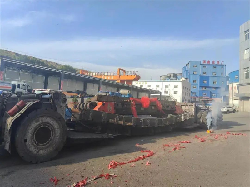 051688547741451979.jpg 基層動態(tài)丨涌鑫公司:科學統(tǒng)籌巧安排 緊密配合精安裝.jpg