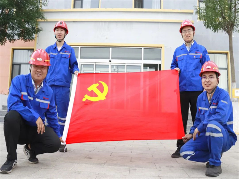 051688548783513115.jpg “兩優(yōu)一先”事跡丨選煤分公司的“黨建答卷”.jpg