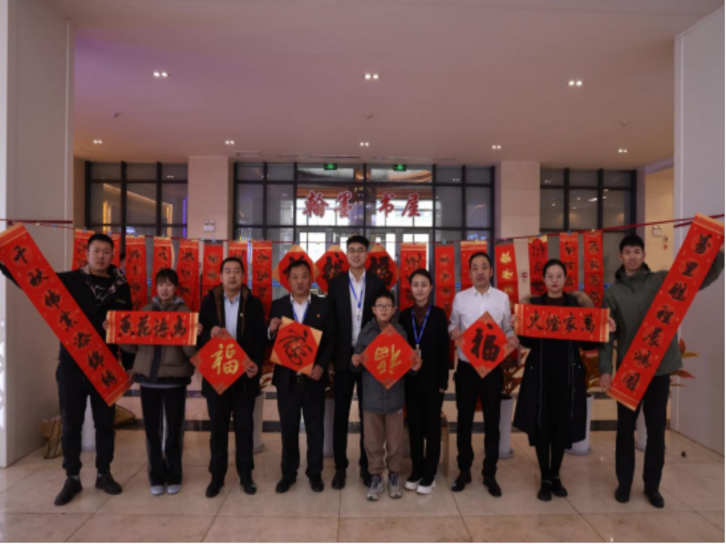 041707030862556096.png 640 (1).png