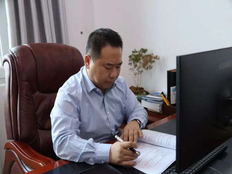 041707033394815022.jpg 640 (2).jpg