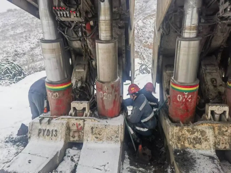 251745575346915523.jpg 3.jpg