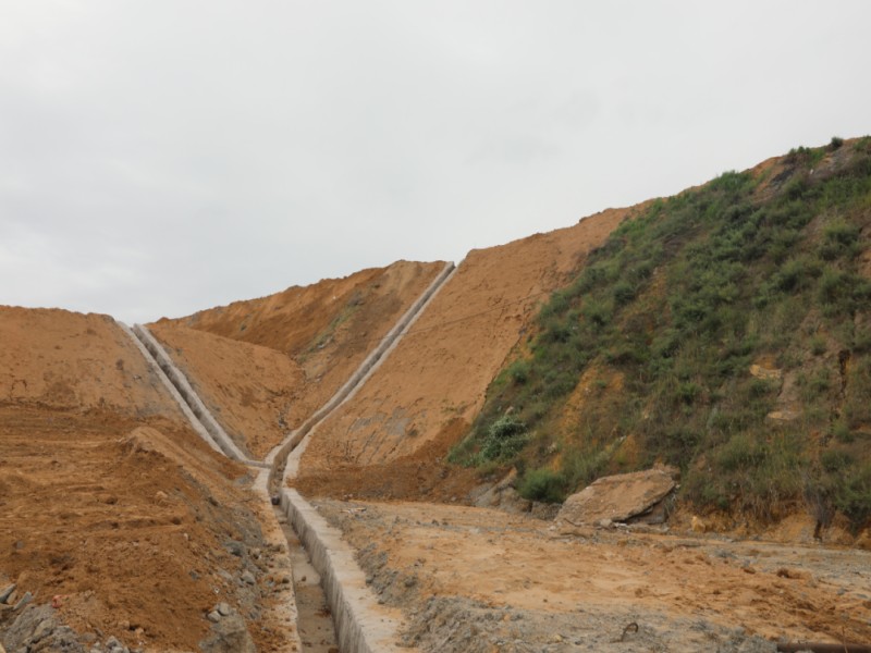 241756000184338898.jpg 2.jpg