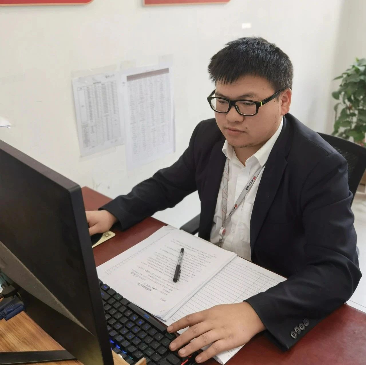 用小小助人心撐起濃濃工友情——助人為樂張志龍